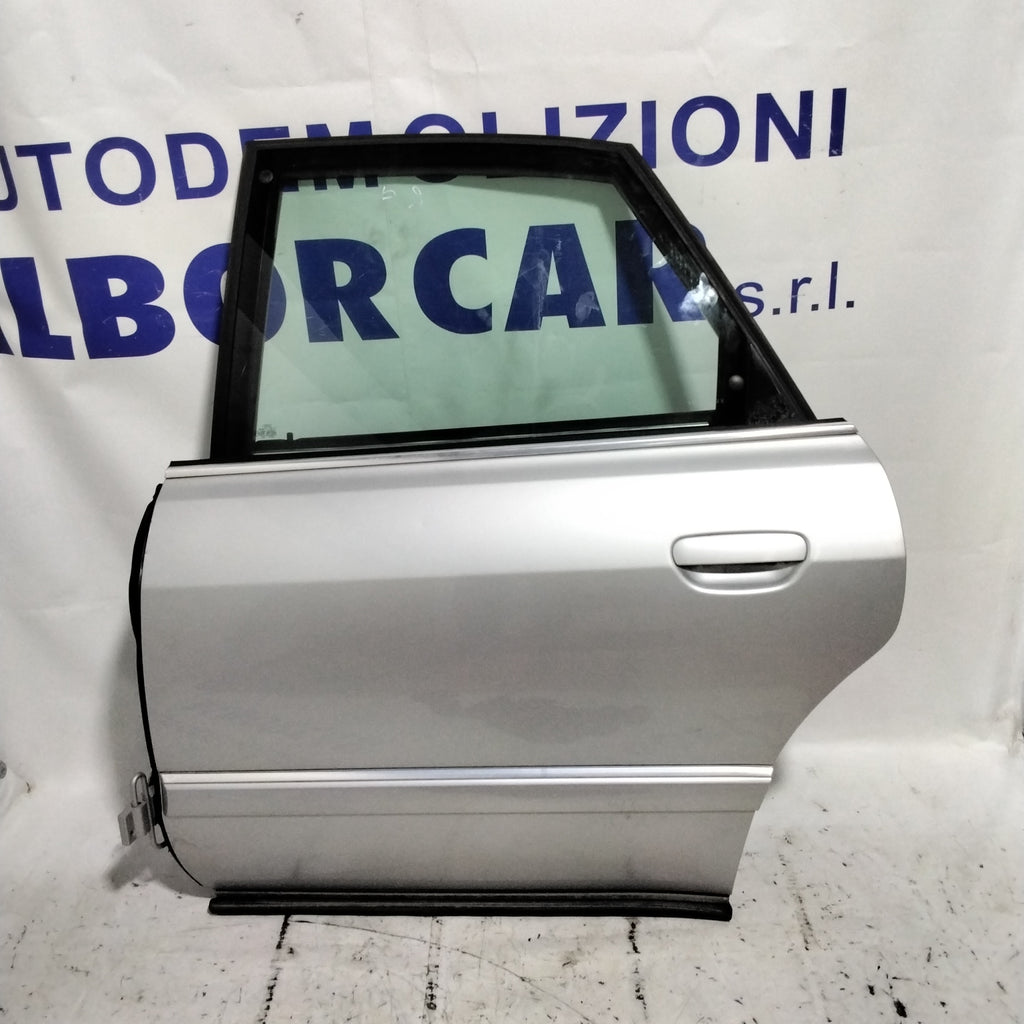 Puerta trasera izquierda AUDI A8 año 2001