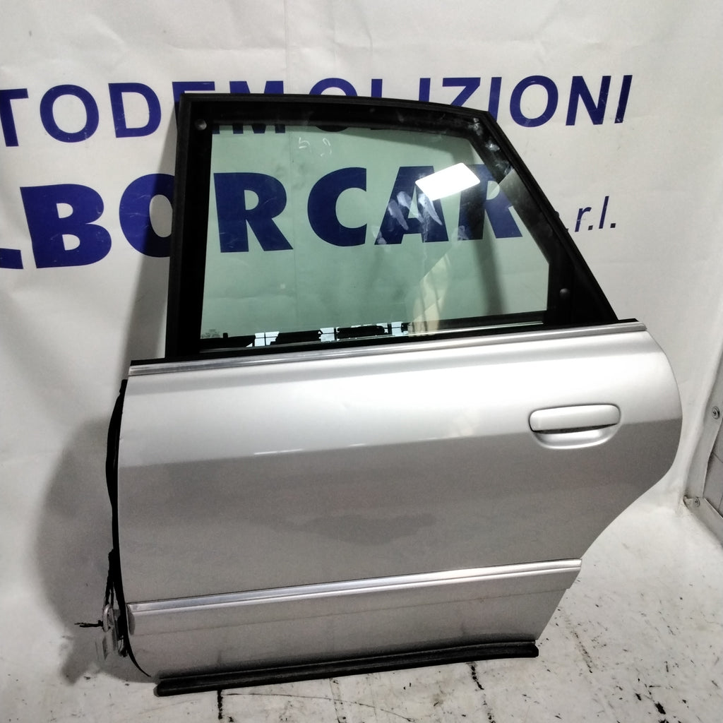 Puerta trasera izquierda AUDI A8 año 2001