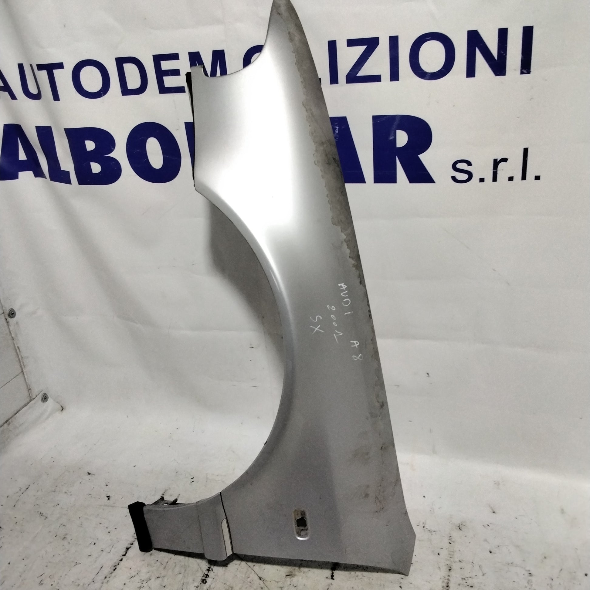 parafango fianchetto anteriore sinistro AUDI a8 anno  2001