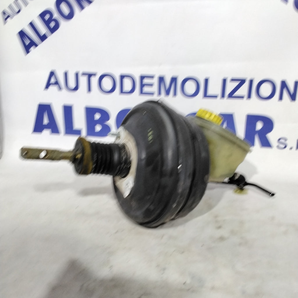 Servofreno AUDI A8 2.5 tdi anno 2001 codice: 4D0612105