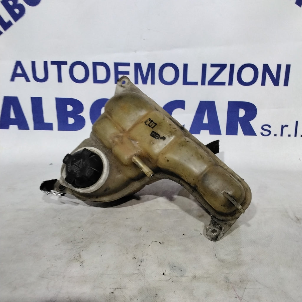 Vaschetta dell'acqua radiatore audi A8 2.5 tdi anno 2001