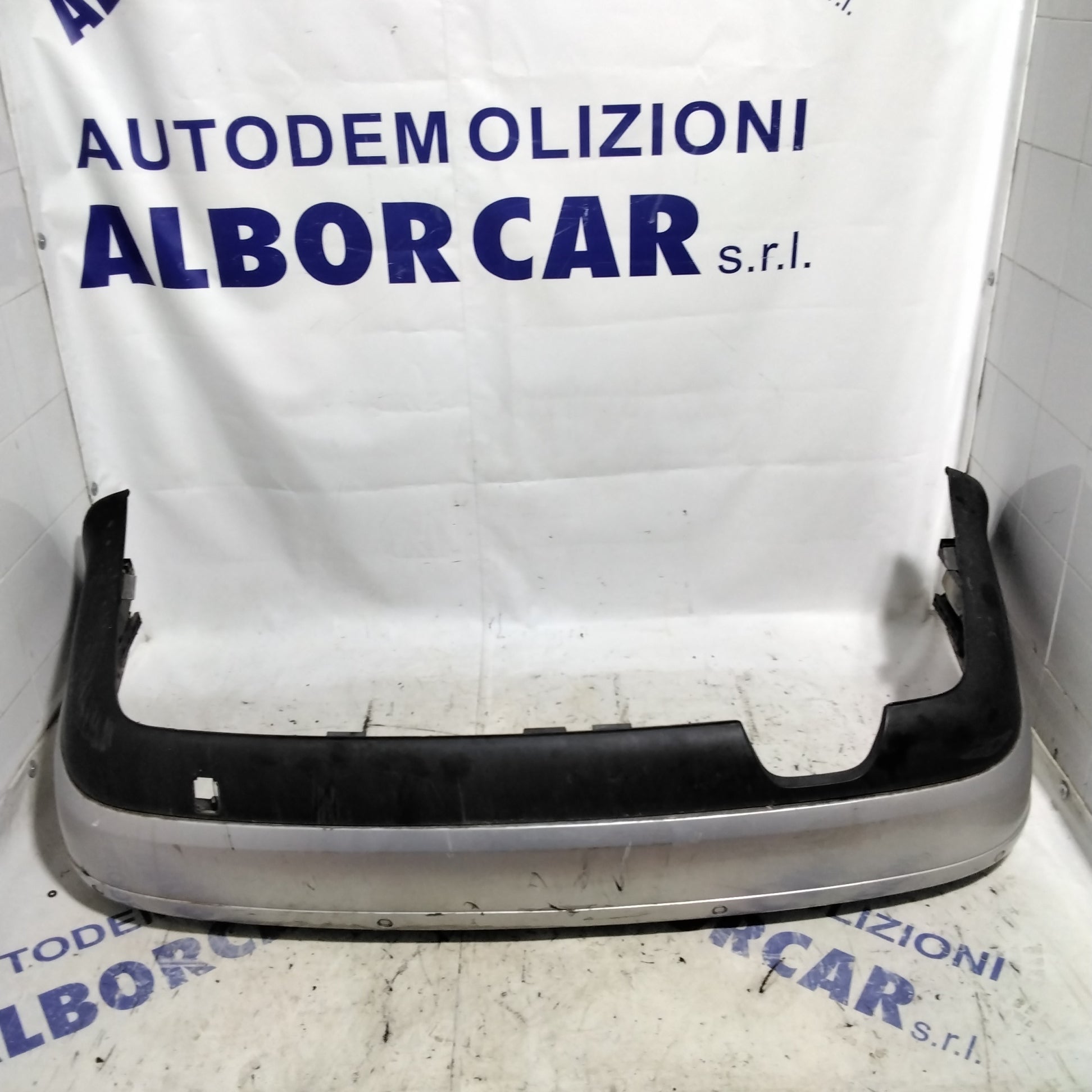 Rear bumper AUDI A8 2.5 tdi year 2001