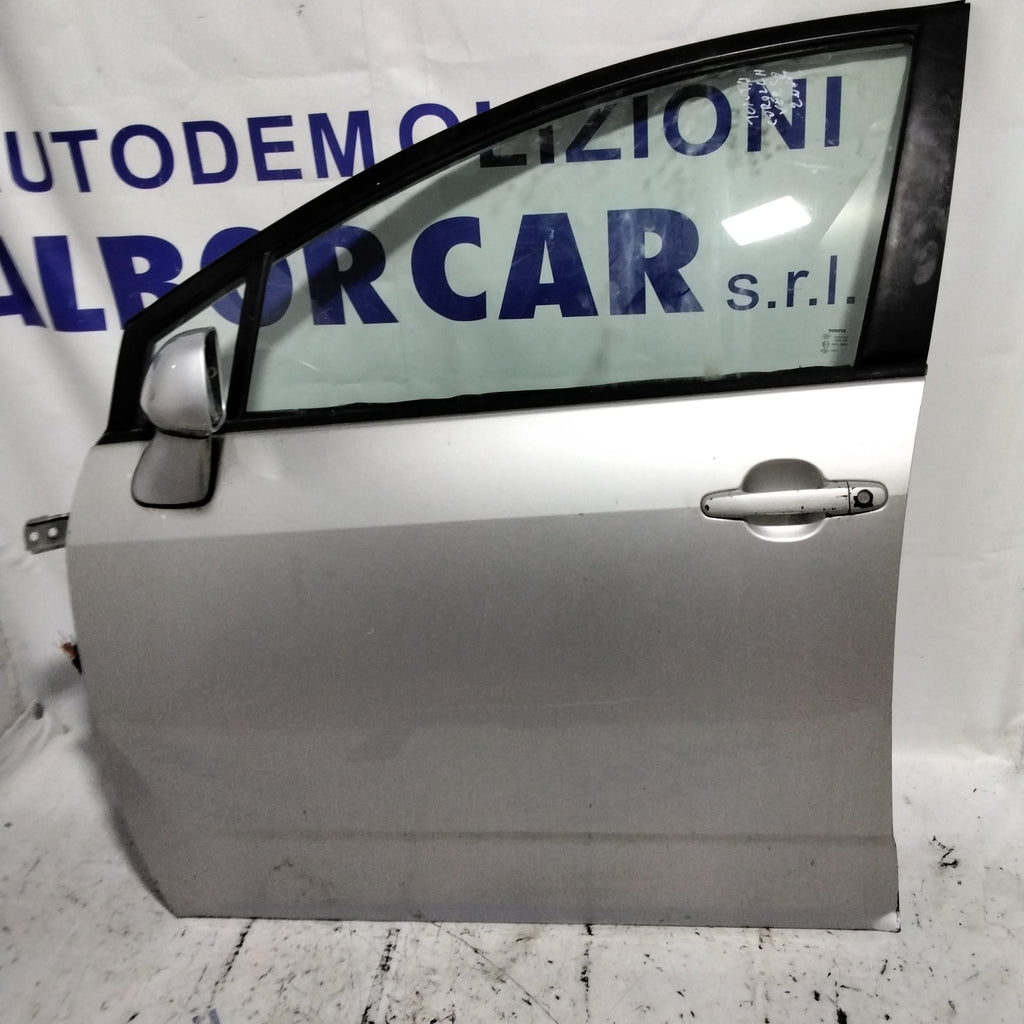puerta delantera izquierda TOYOTA corolla verso 1ª serie