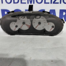 Carica l&#39;immagine nel visualizzatore di Gallery, Quadro strumento /contachilometri PEUGEOT 206 SW diesel anno 2005
