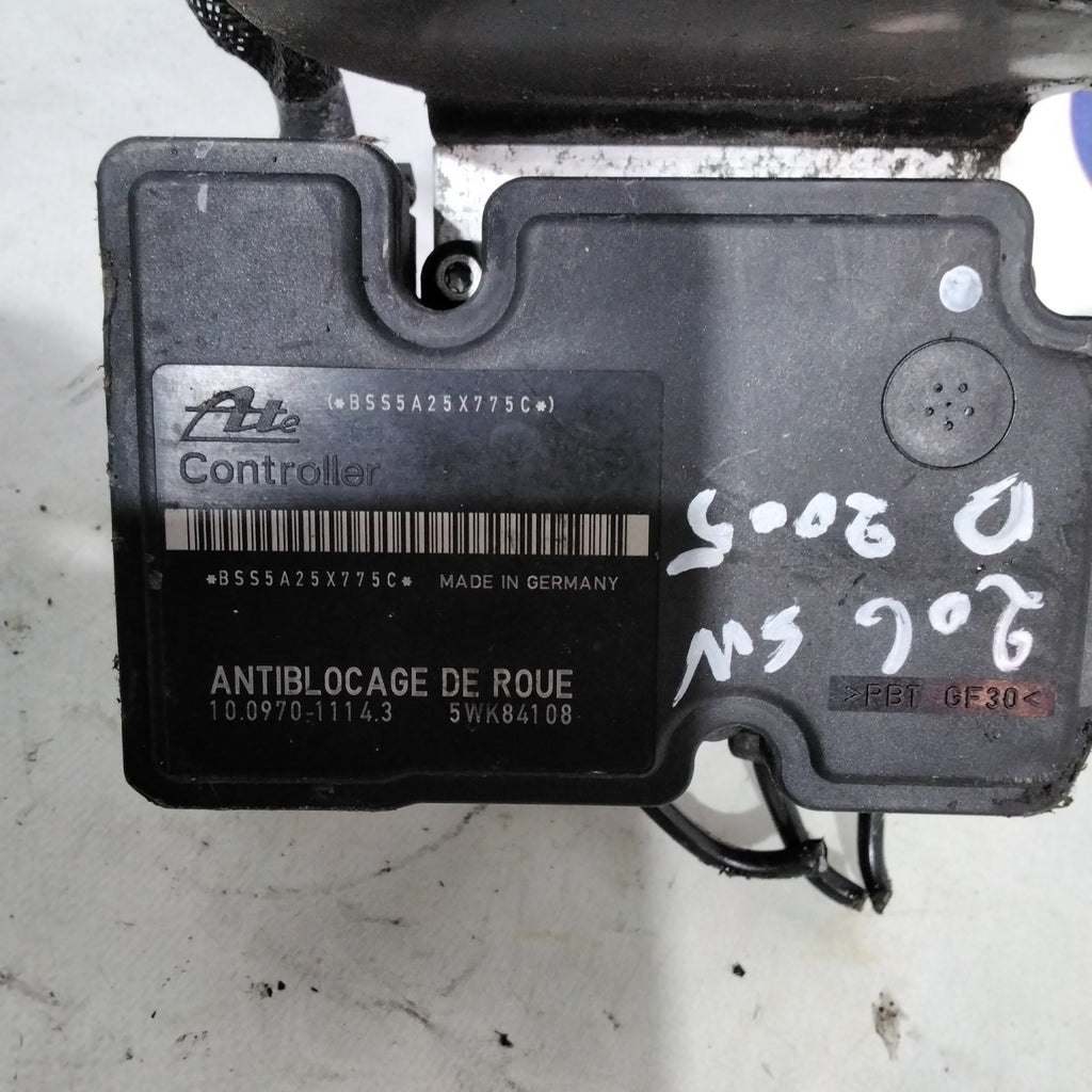 Bomba de ABS PEUGEOT 206 SW diésel año 2005 código: 9652342980
