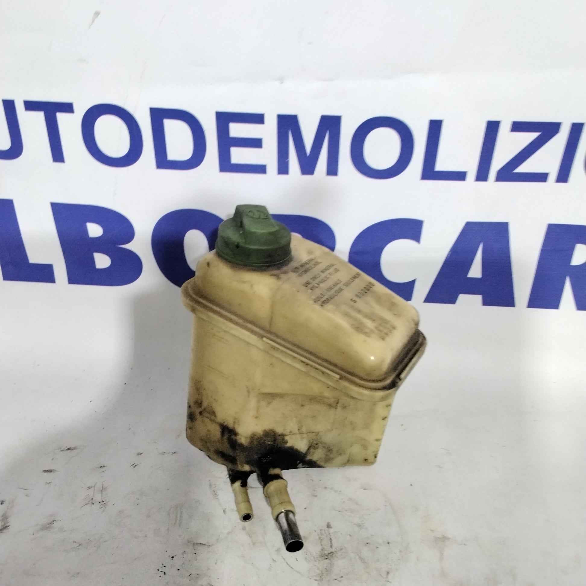 Vaschetta olio idroguida audi A8 2.5 tdi anno 2001 codice:4A0422373