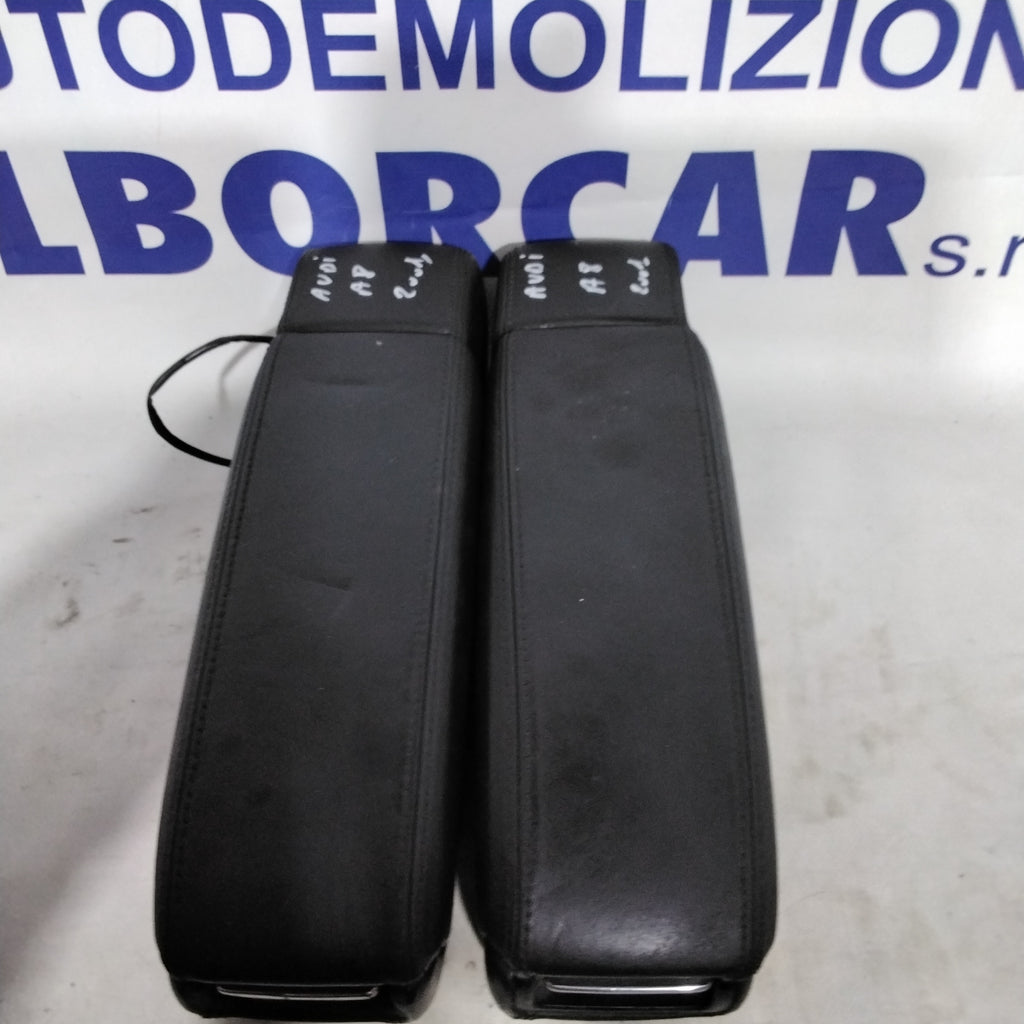 Coppia Poggiabracio AUDI  A8 anno 2001