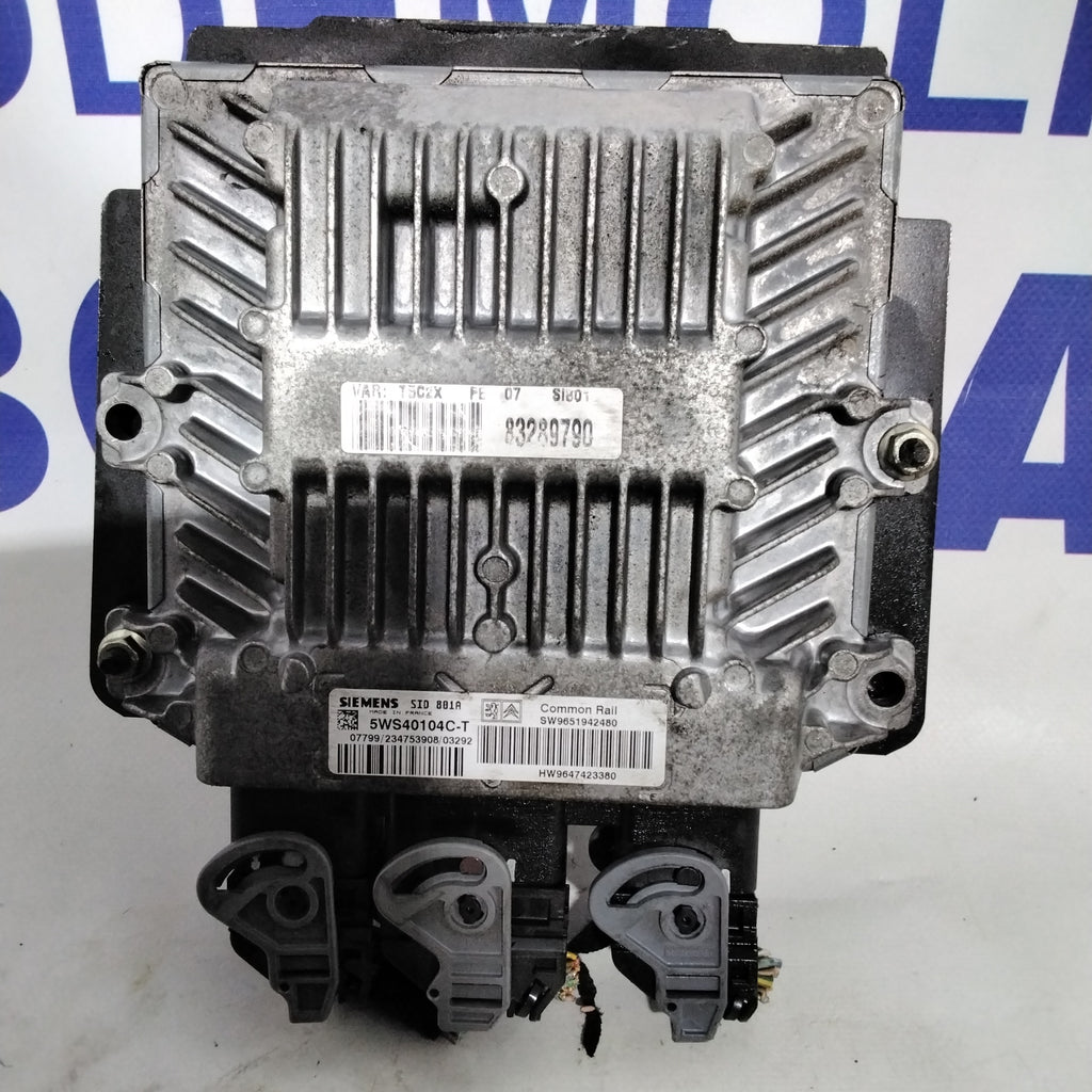 Centralina motore Siemens PEUGEOT 307 2.0 hdi anno 2003 codice:5WS40104C-T