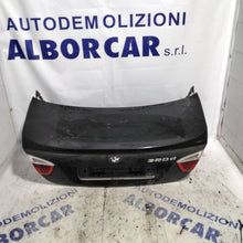 Carica l&#39;immagine nel visualizzatore di Gallery, Cofano posteriore BMW  320D  anno 2006
