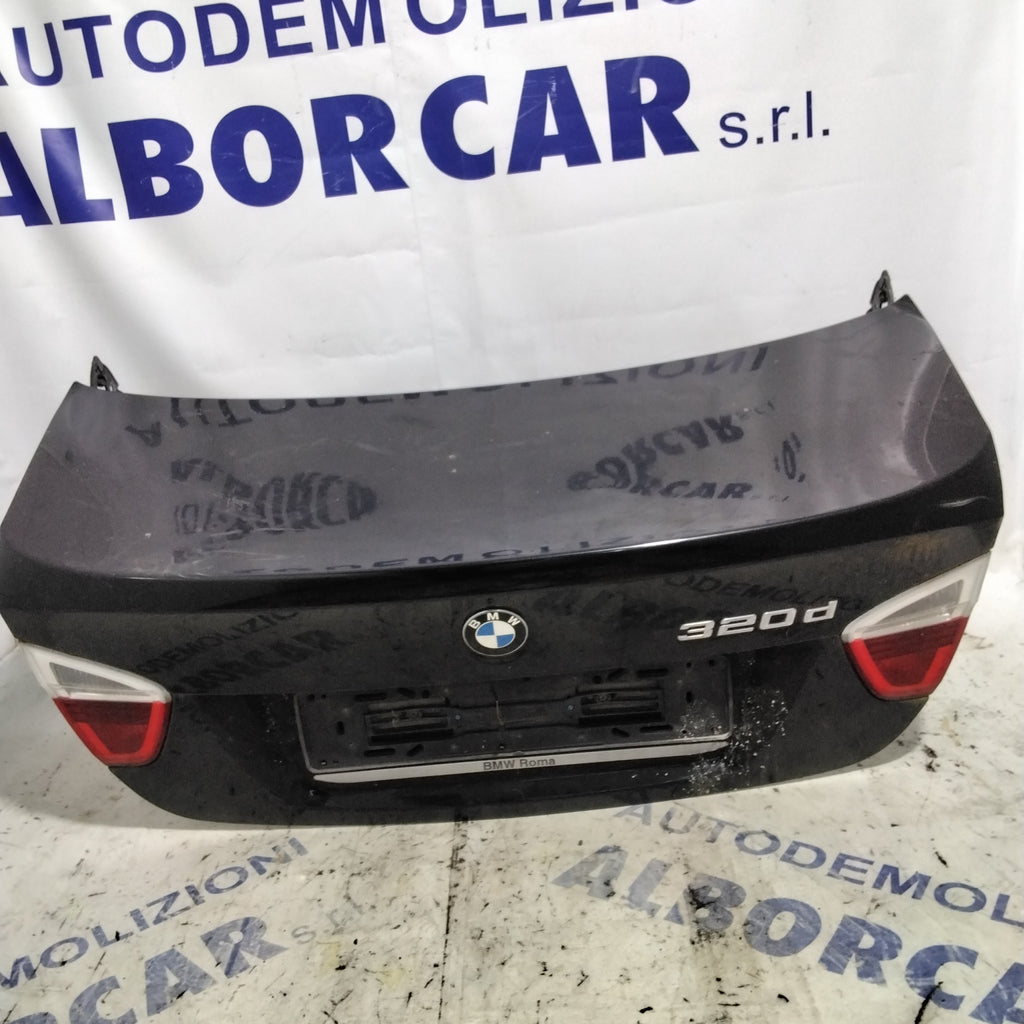 Portón trasero BMW 320D año 2006