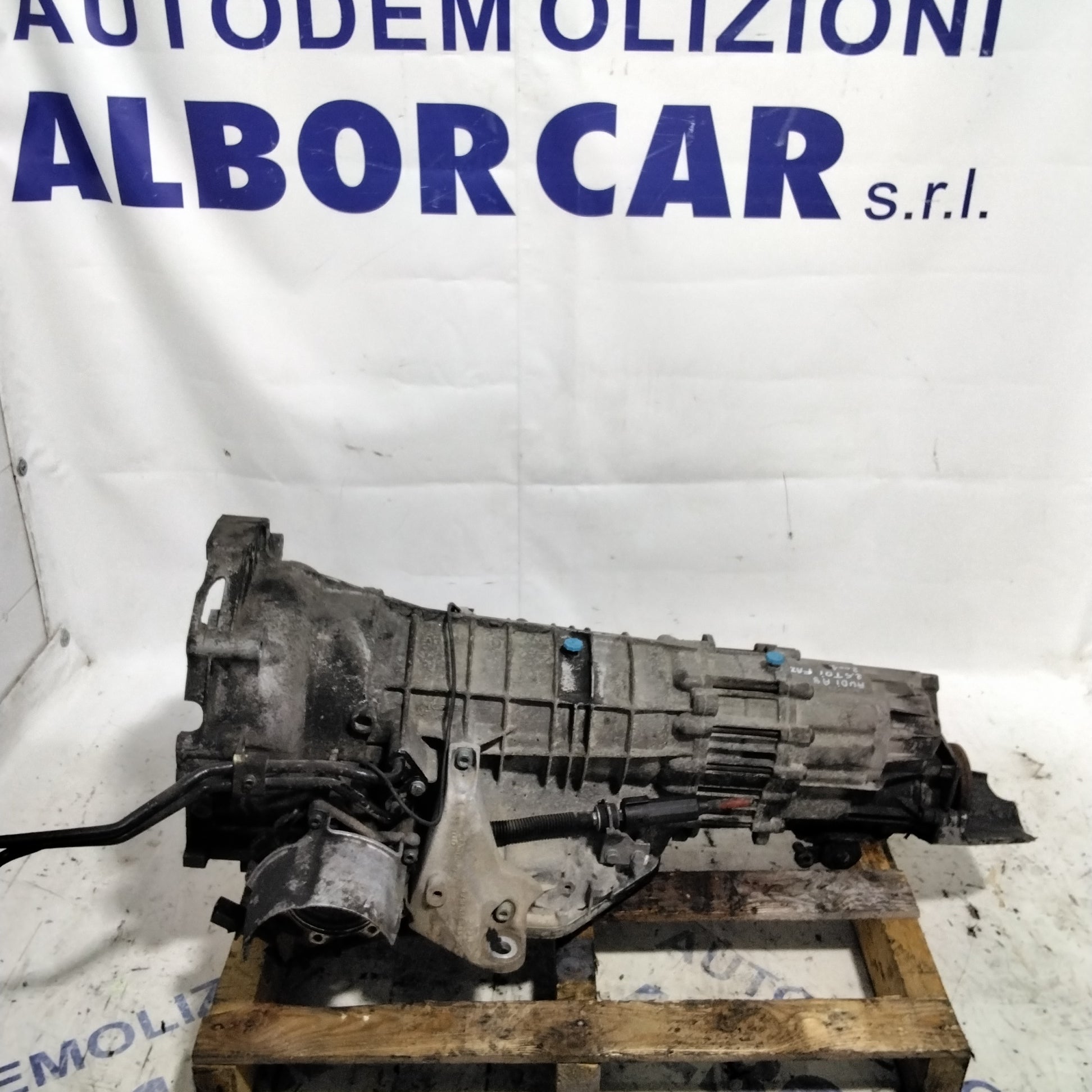 AUDI A8 2.5 tdi automatic gearbox FAZ year 2001 code:1060040070