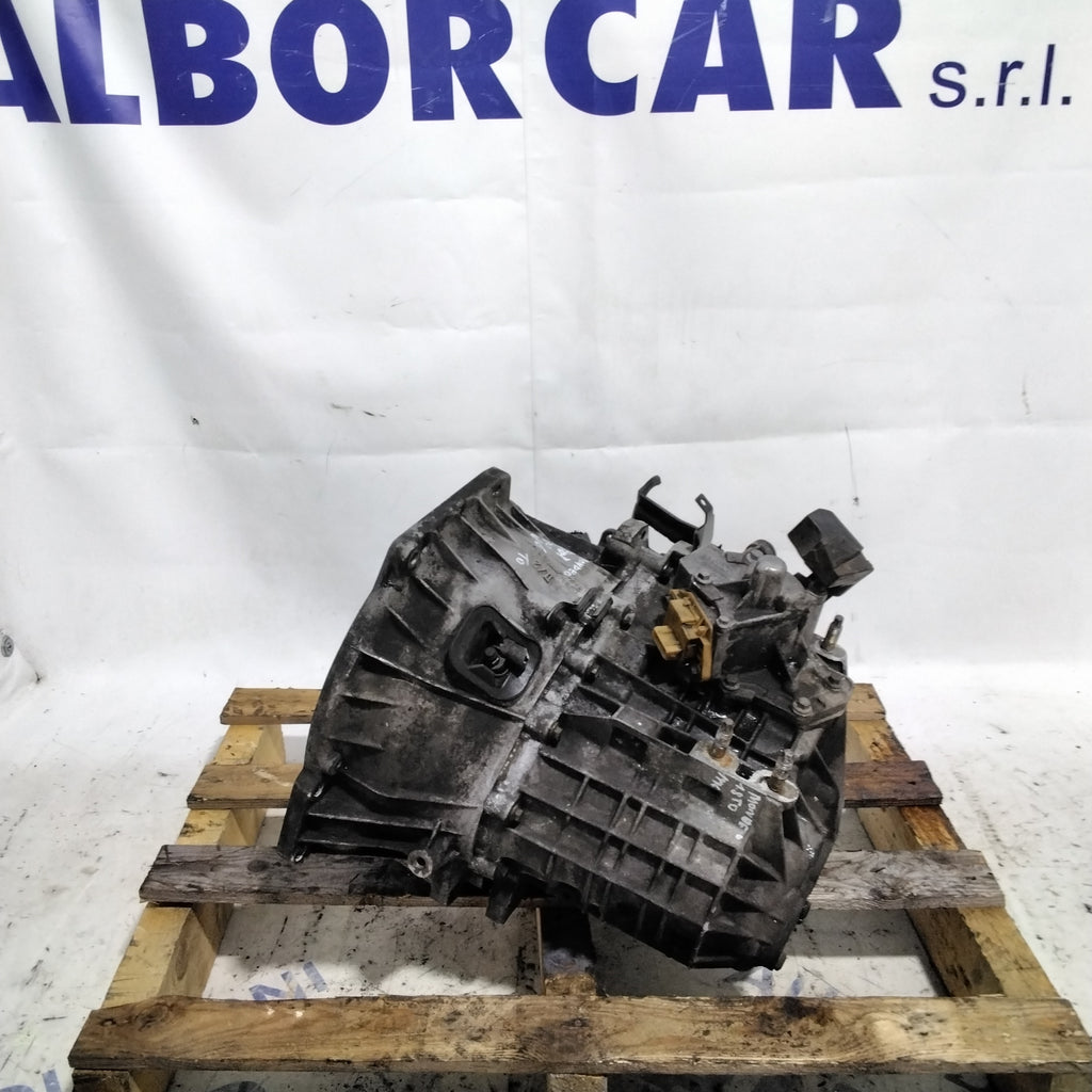 Manual gearbox FORD Mondeo 1.8 TD year 1996 code: XS7R7002DA