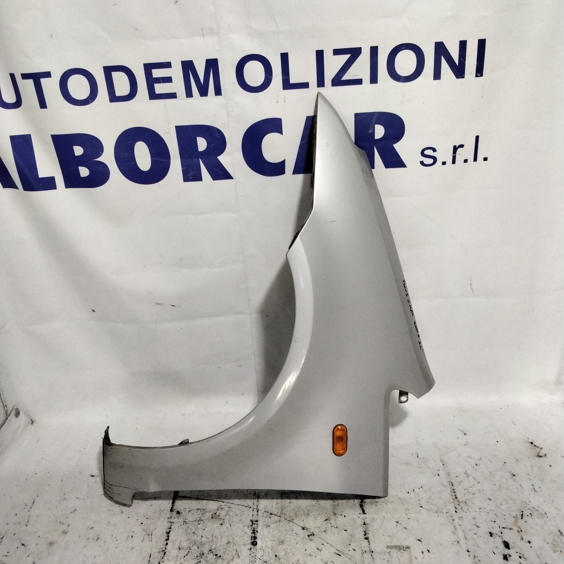 parafango fianchetto anteriore sinistro FORD focus C-MAX anno 2004