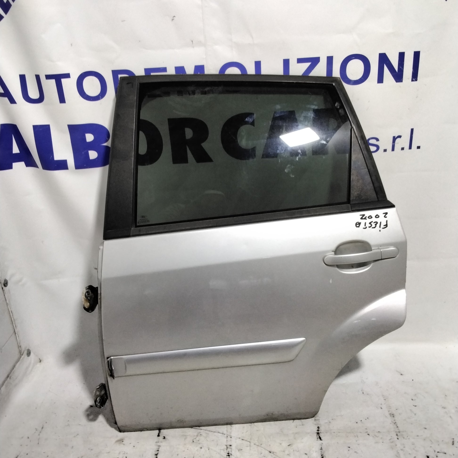 Puerta trasera izquierda FORD Fiesta año 2007
