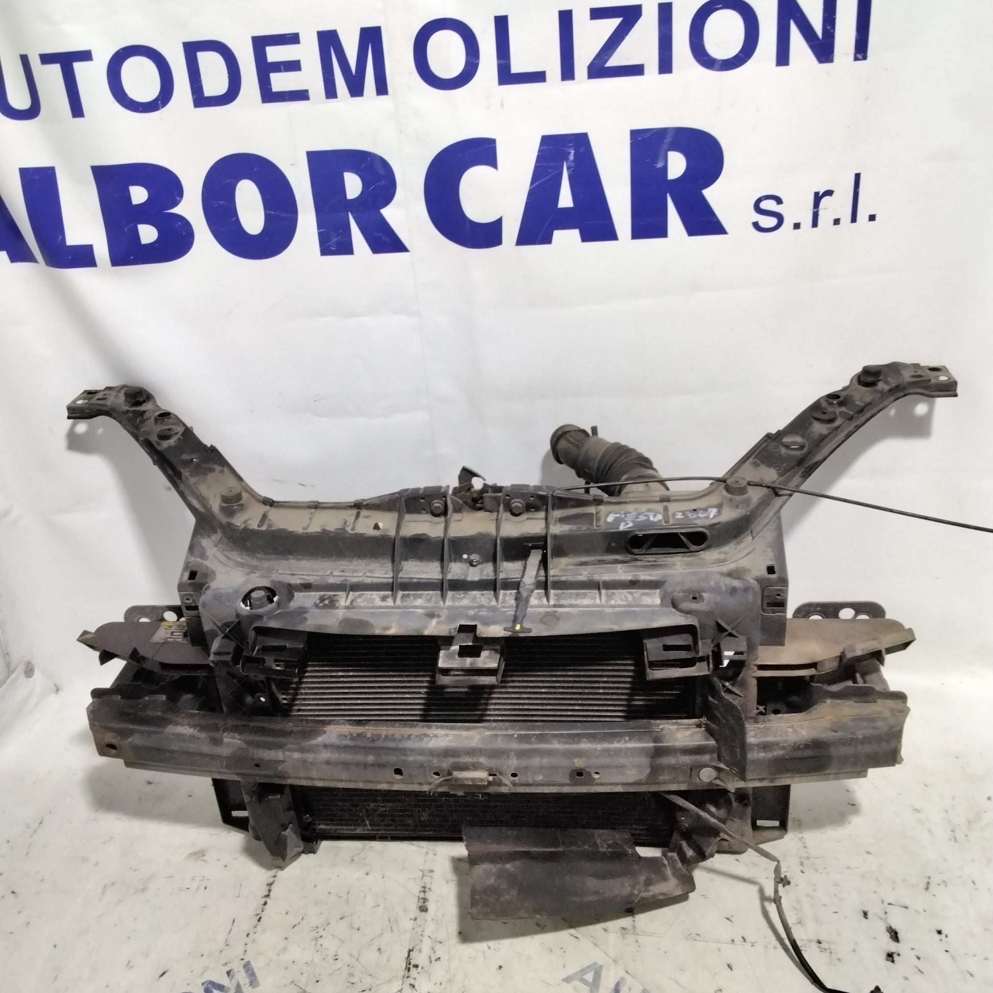 front grille (complete) FORD Fiesta 1.4 HDI year 2007