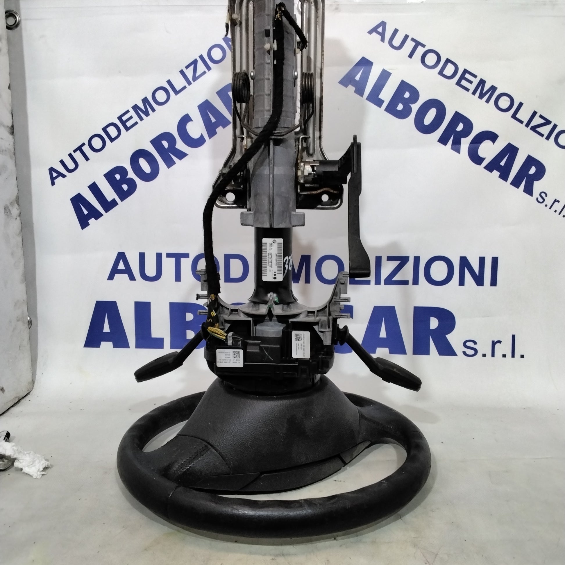 Steering column BMW 320 diesel year 2006