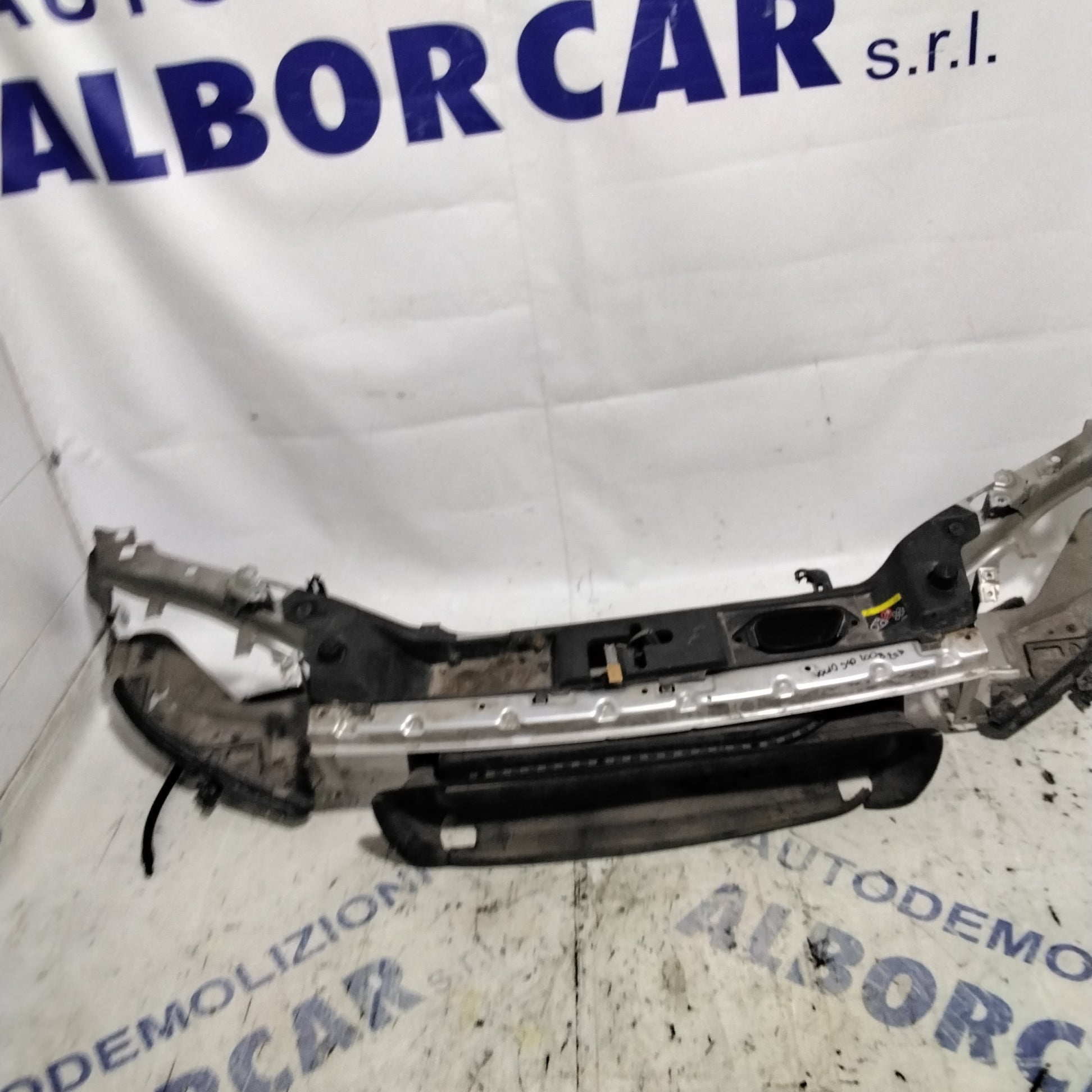 Calandra volvo s40 anno 2008