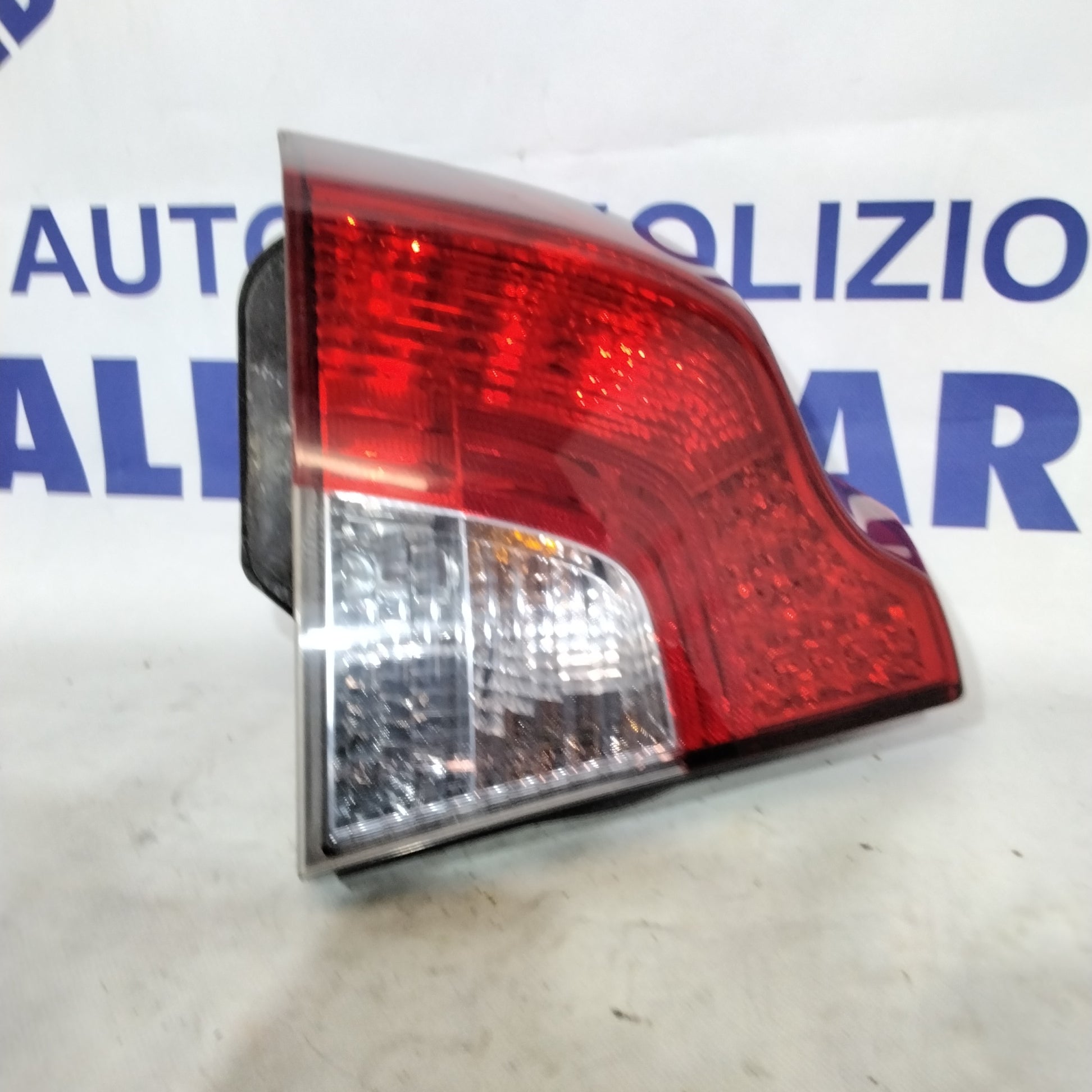 Fanale stop sinistro volvo s40  anno 2008 codice:30744537(sf10p1)