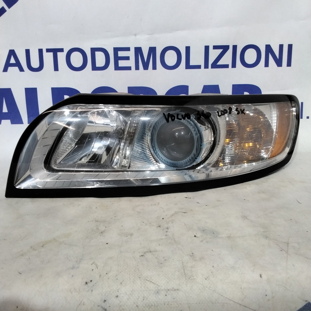 Faro, luz izquierda Volvo S40 año 2008 código:31265698 (sf8p4)