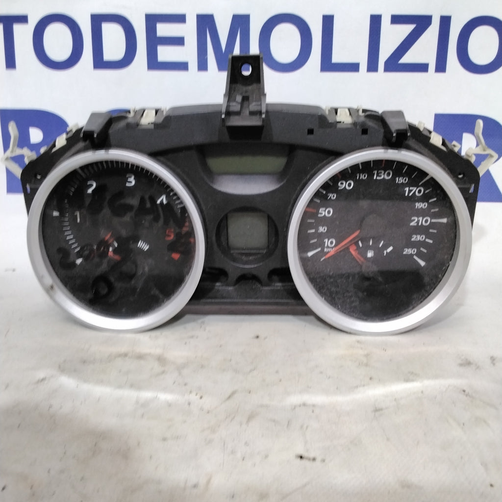 Quadro strumento /contachilometri  renault megane 2 serie anno 2005 codice:8200720313
