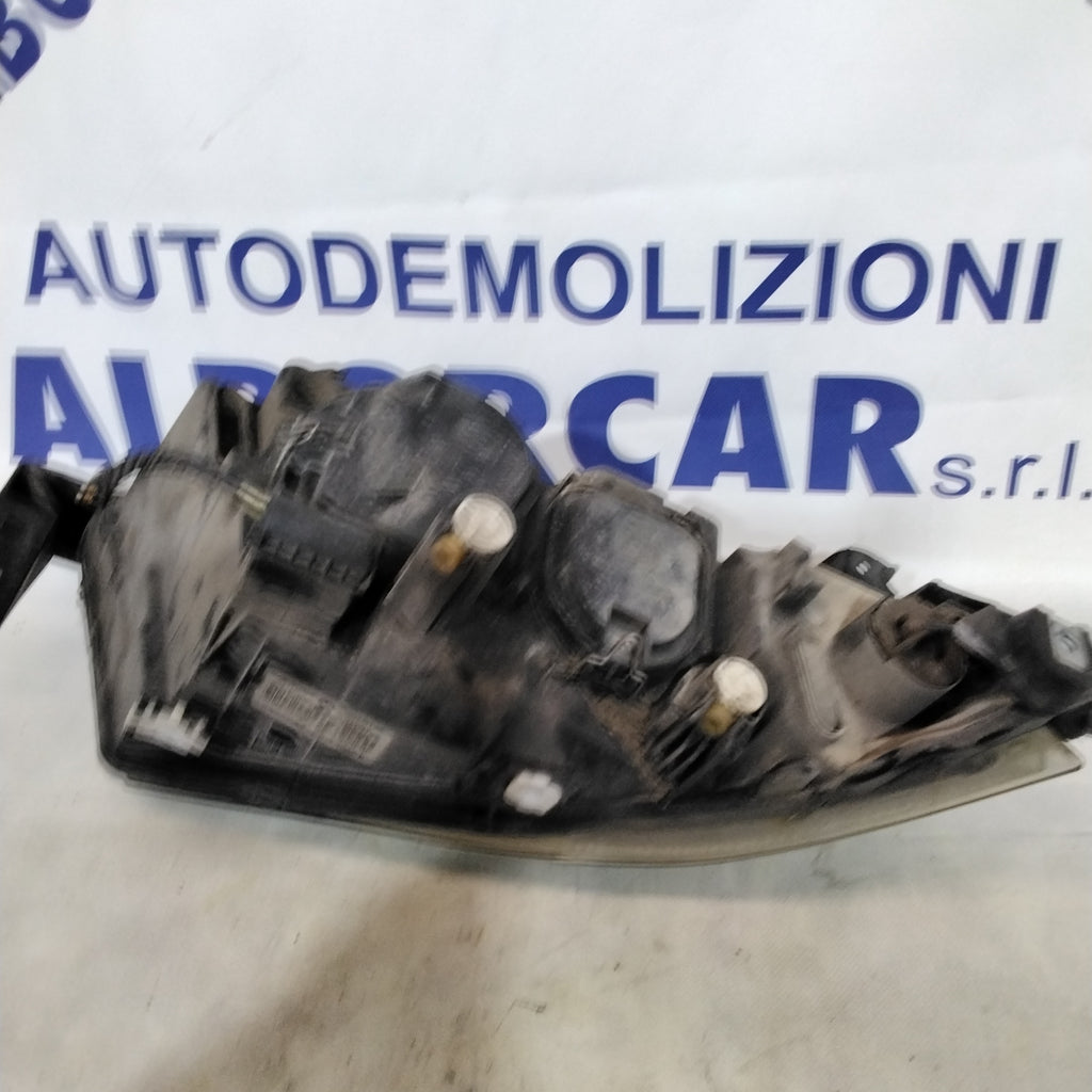Faro fanale sinistro  bmw 320 anno 2006 codice:89311630