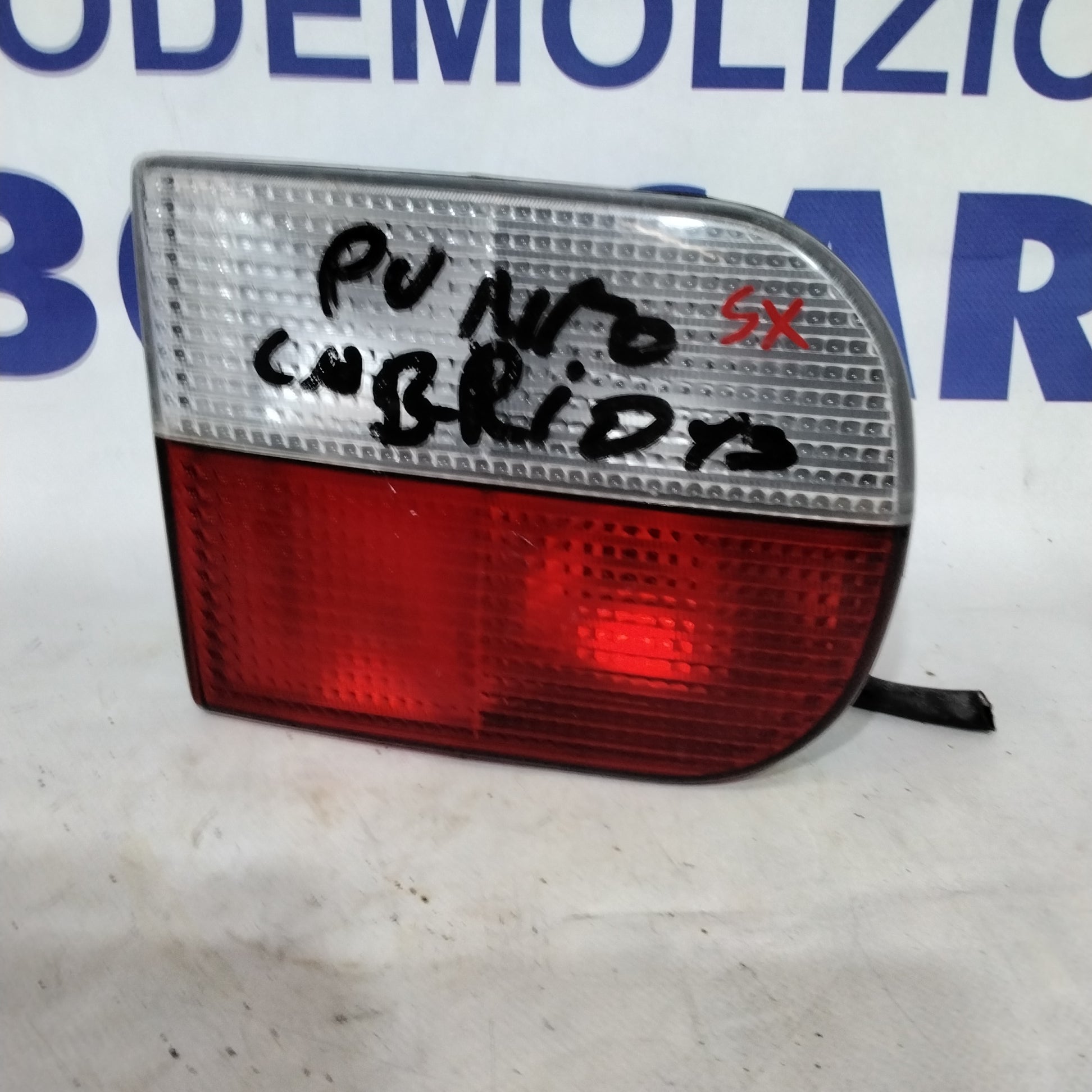 Fanale stop sinistro    fiat punto cabrio anno 1994/1999 codice:46720193
