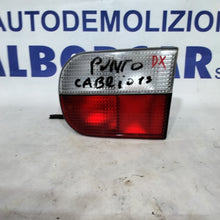 Carica l&#39;immagine nel visualizzatore di Gallery, fanale stop destro  fiat punto (cabrio) anno 1995/1999 codice 46720192
