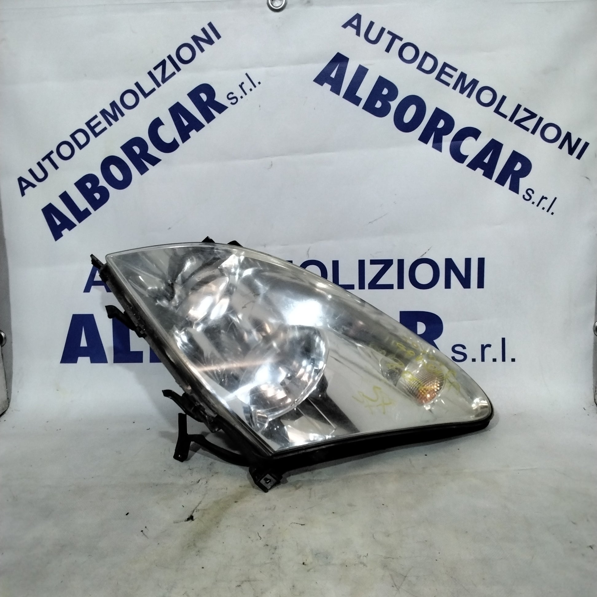 faro/fanale anteriore sinistro toyota corolla anno 2006 (sf8p4)