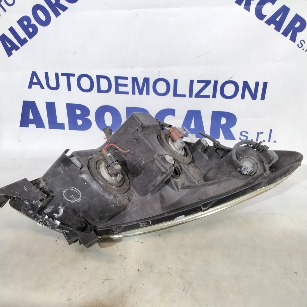 faro/fanale anteriore sinistro toyota corolla anno 2006 (sf8p4)