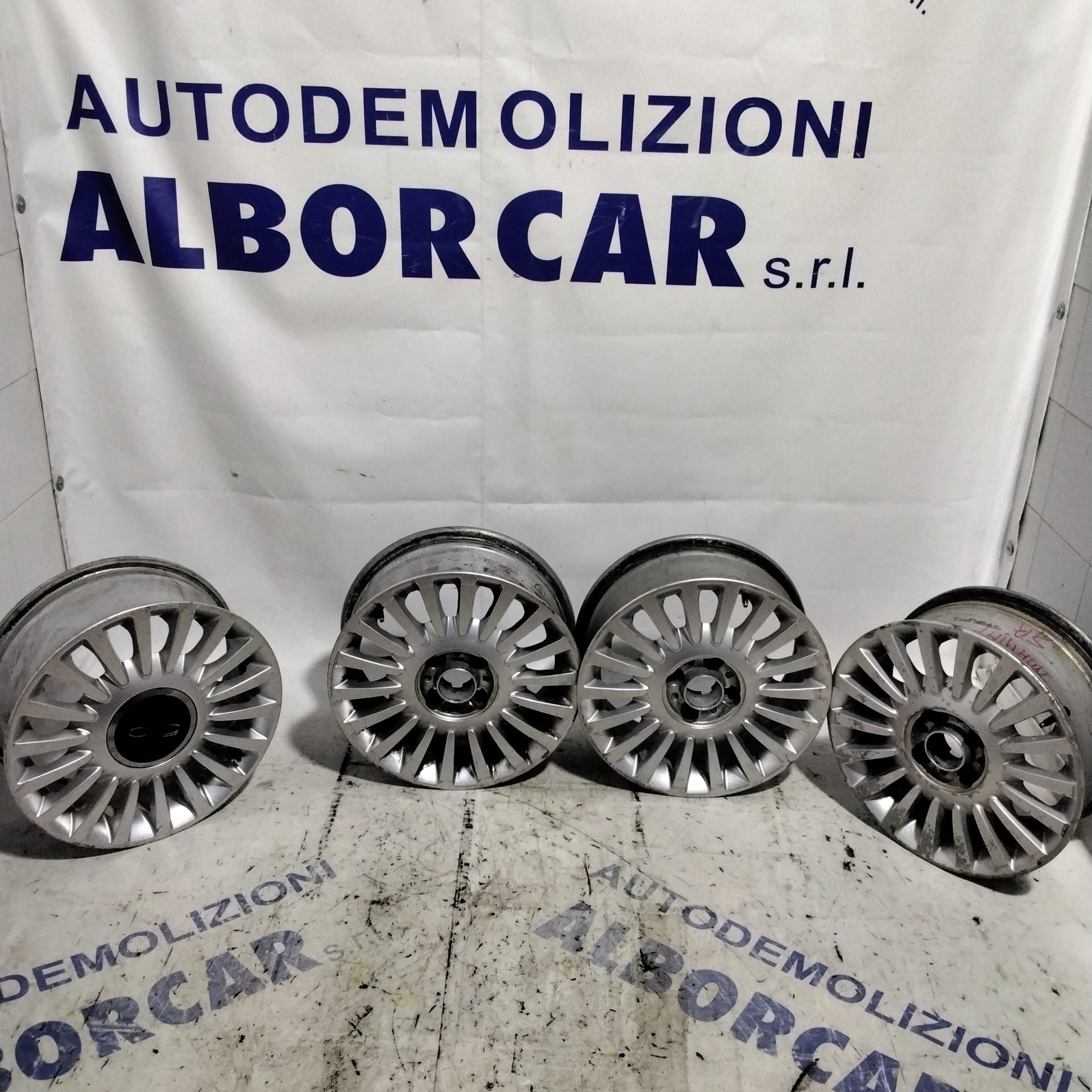 4 cerchi in lega 4 fori fiat 500 15 pollici anno 2007