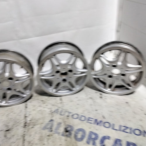 4 cerchi in lega 3 fori smart for two 15pollici