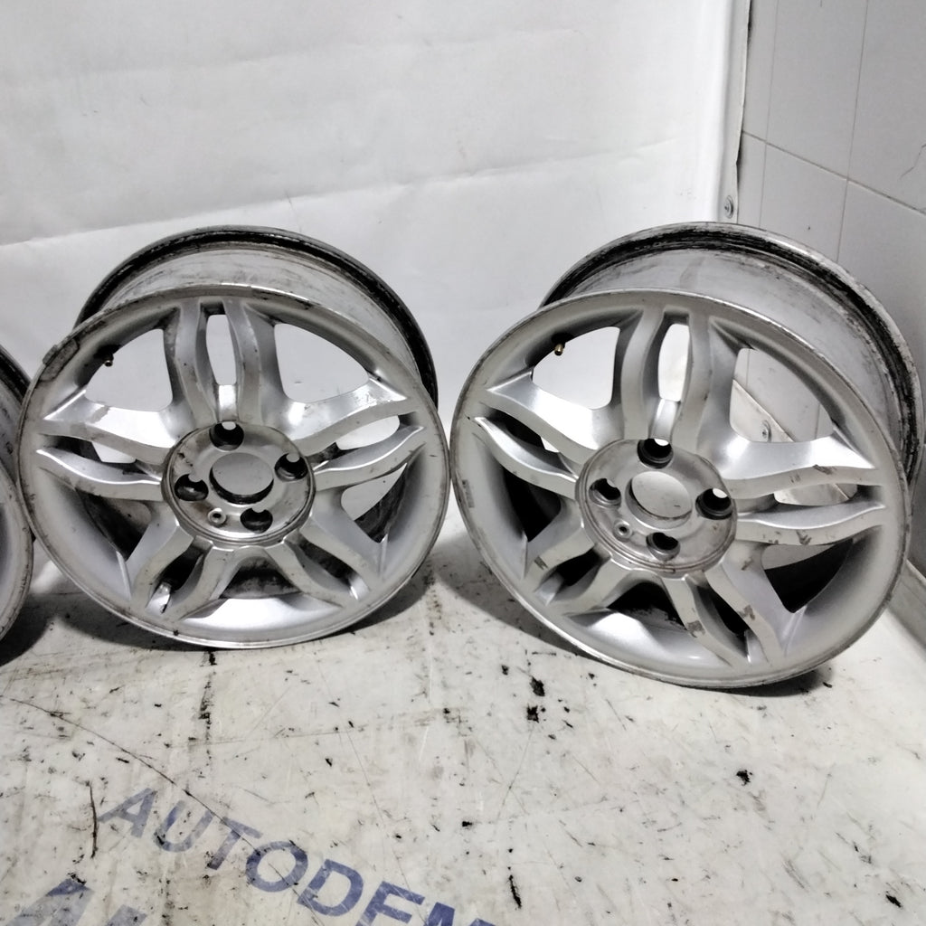4 cerchi in lega 4 fori renault 15 pollici