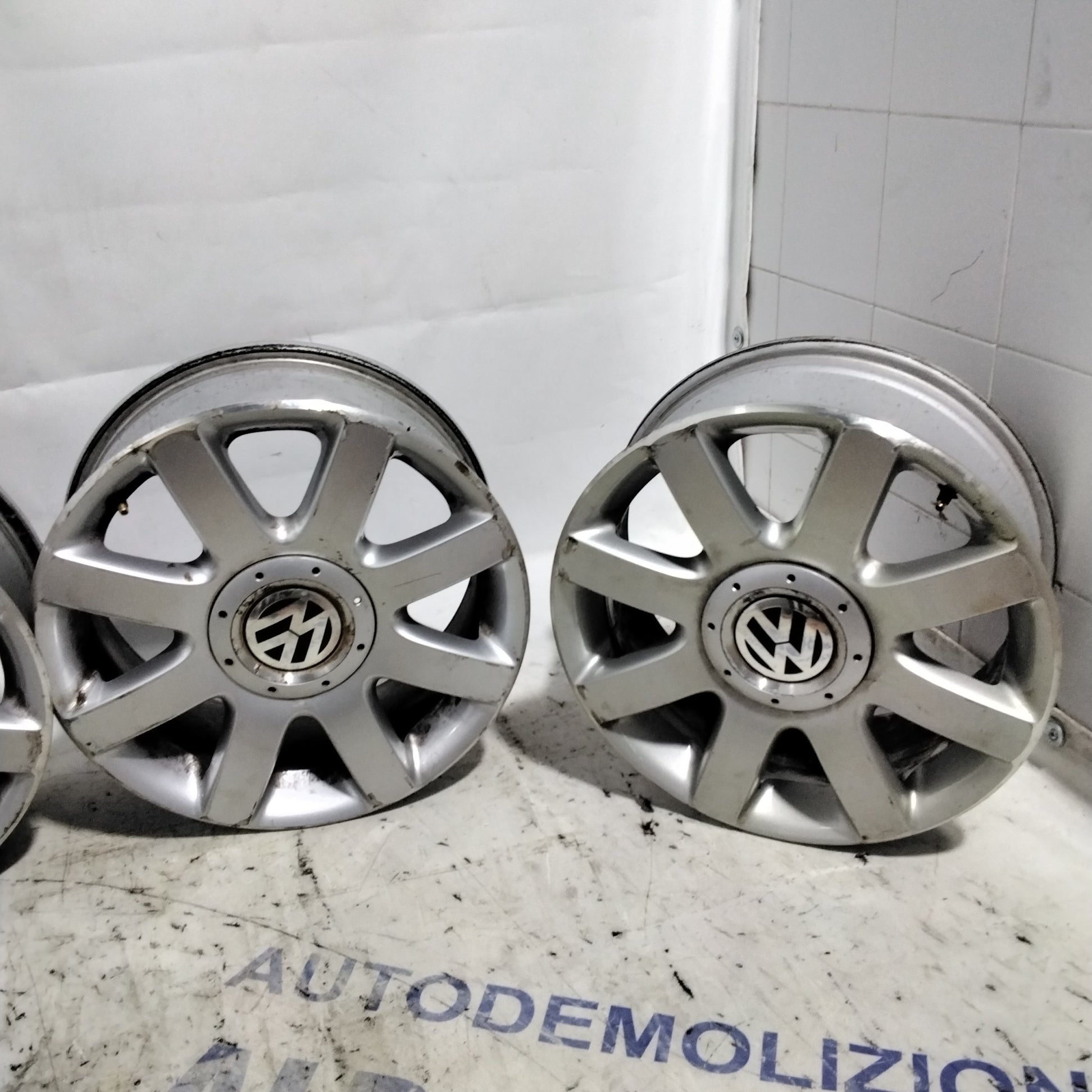 4 cerchi in lega 5 fori volkswagen 16 pollici