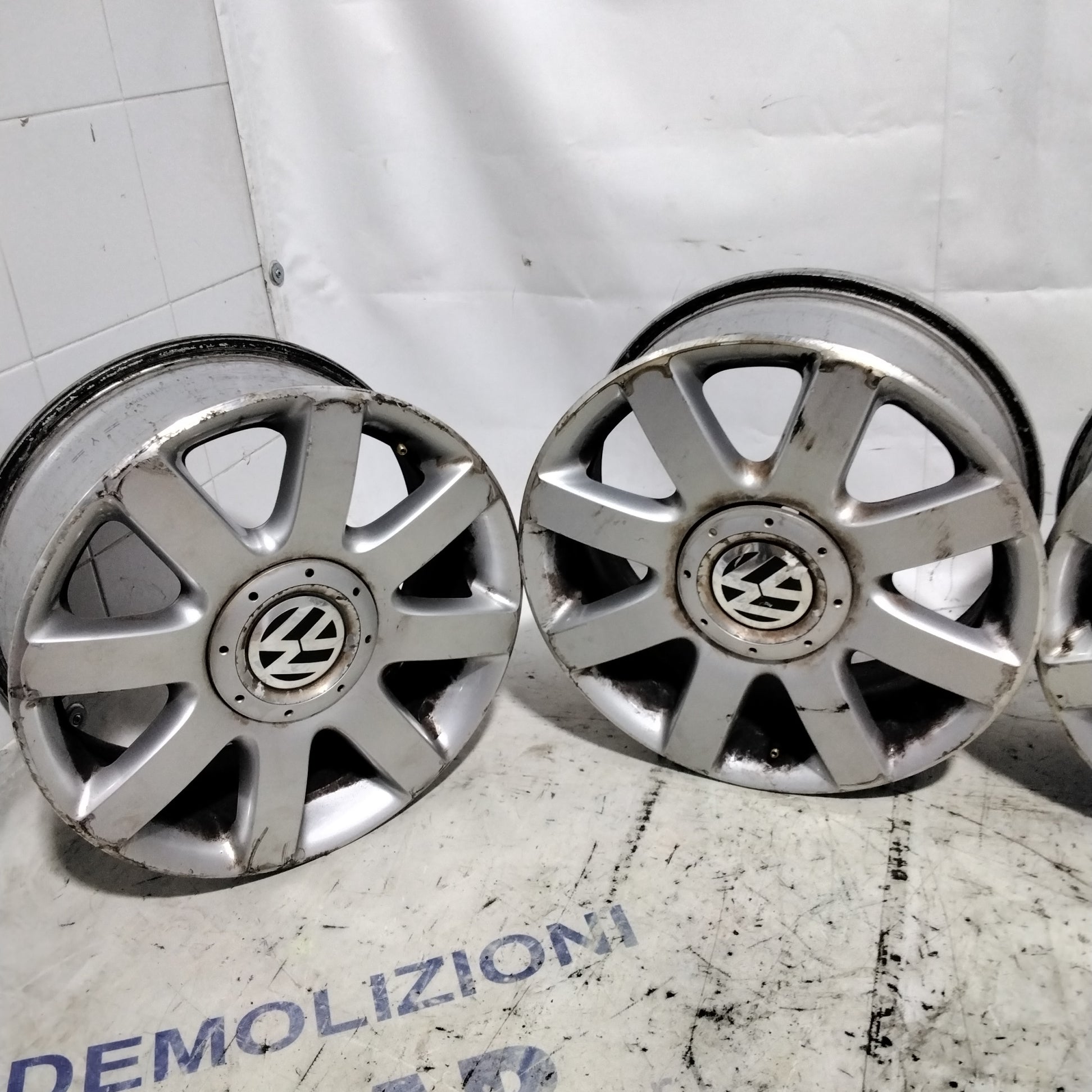 4 cerchi in lega 5 fori volkswagen 16 pollici