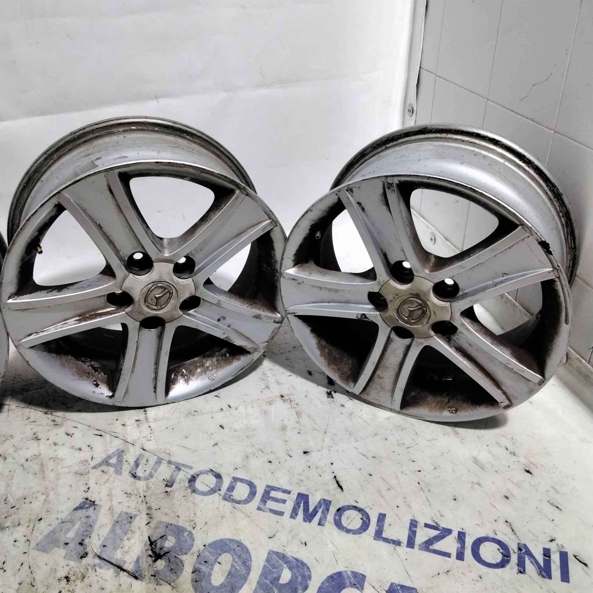 4 cerchi in lega 5 fori MAZDA 16 pollici