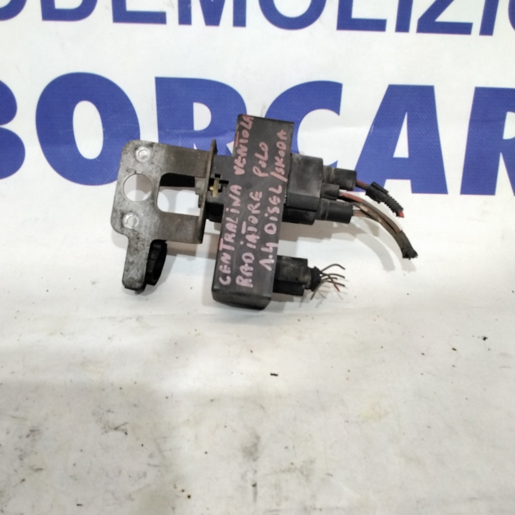 Centralita ventilador radiador Volkswagen Polo / Skoda Fabia 1.4 diésel año 2002 código: 898967000