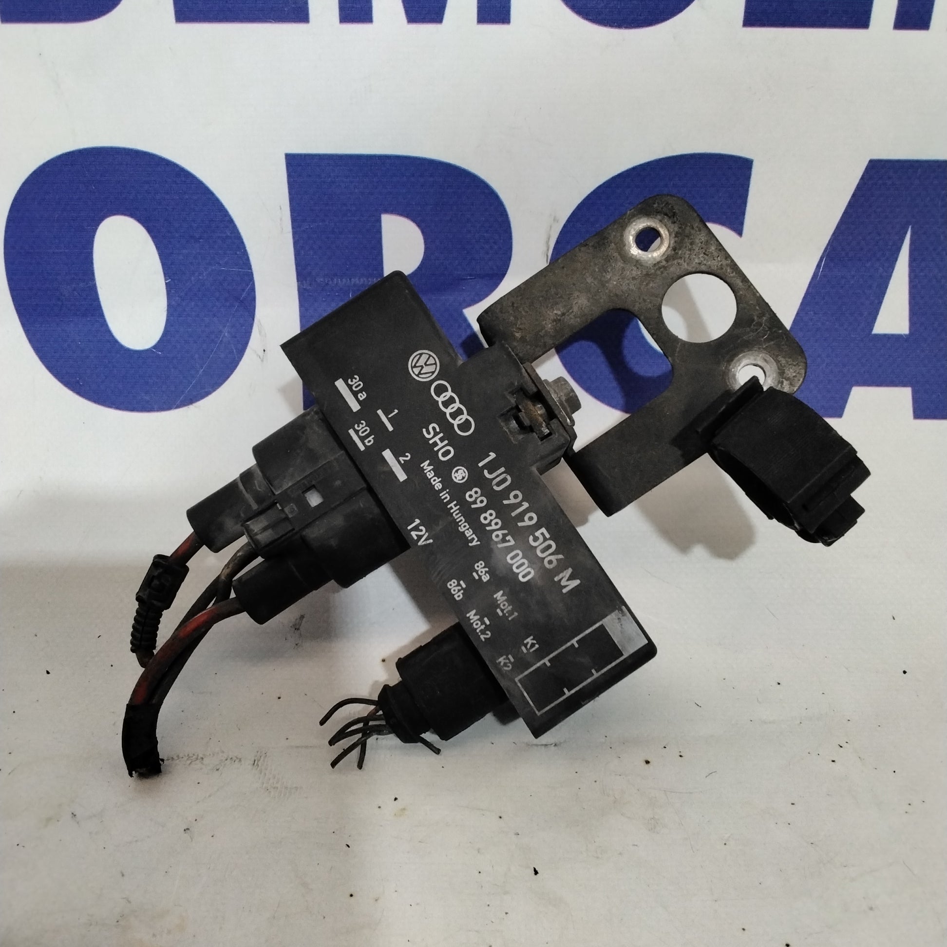 Centralita ventilador radiador Volkswagen Polo / Skoda Fabia 1.4 diésel año 2002 código: 898967000