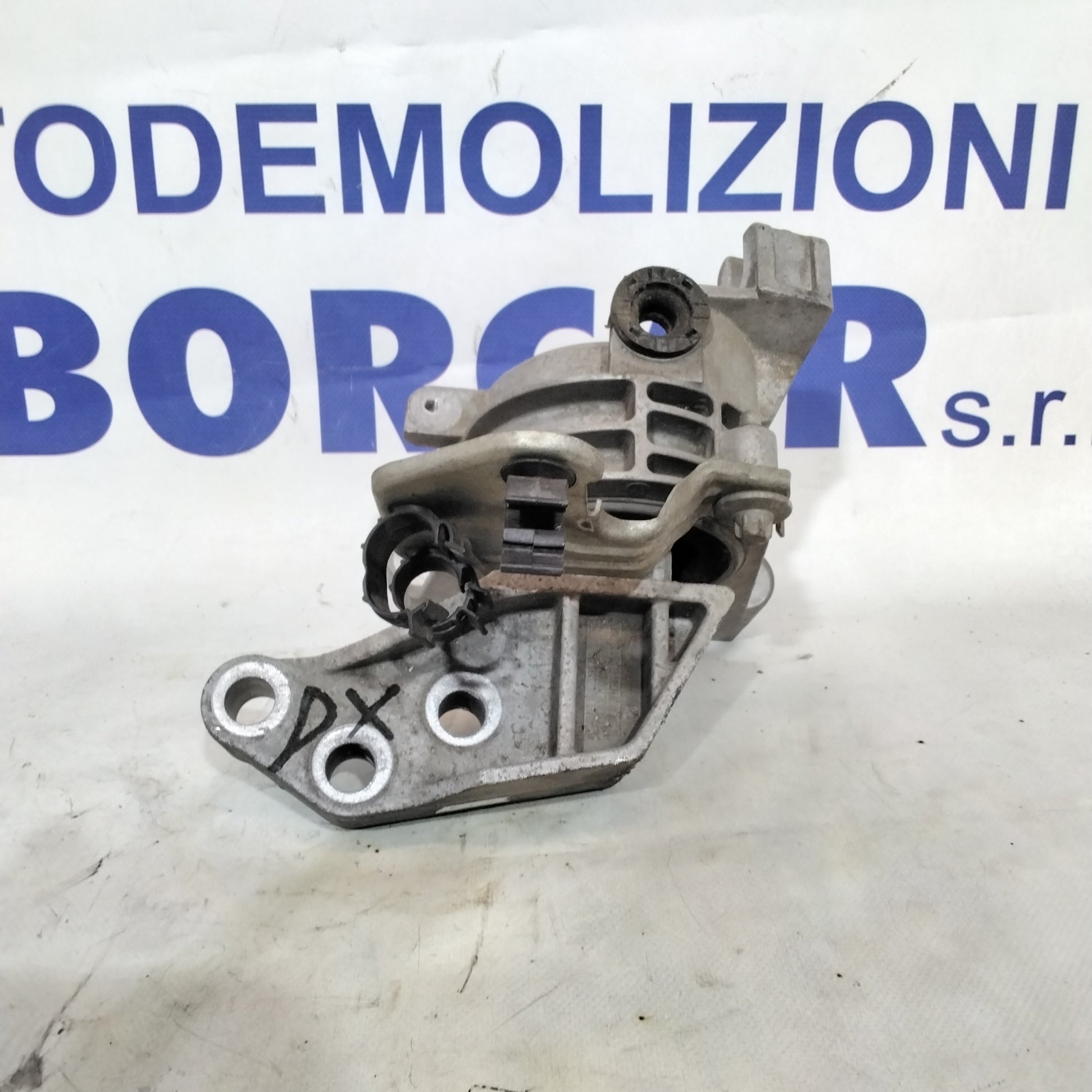 Supporto motore destro alfa romeo giulietta 1.4 turbo benzina anno 2916