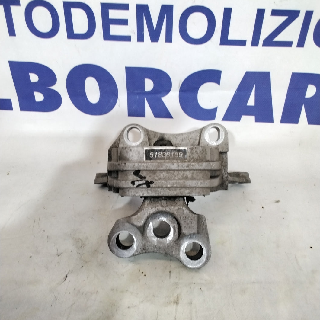 Supporto motore sinistro alfa romeo giulietta 1.4 turbo benzina anno 2016
