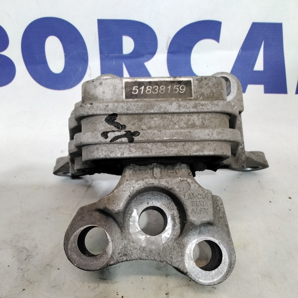 Supporto motore sinistro alfa romeo giulietta 1.4 turbo benzina anno 2016