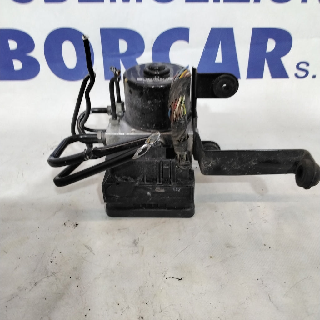 Pompa centralina abs Volvo s40 2.0 benzina anno 2008 codide:30794728