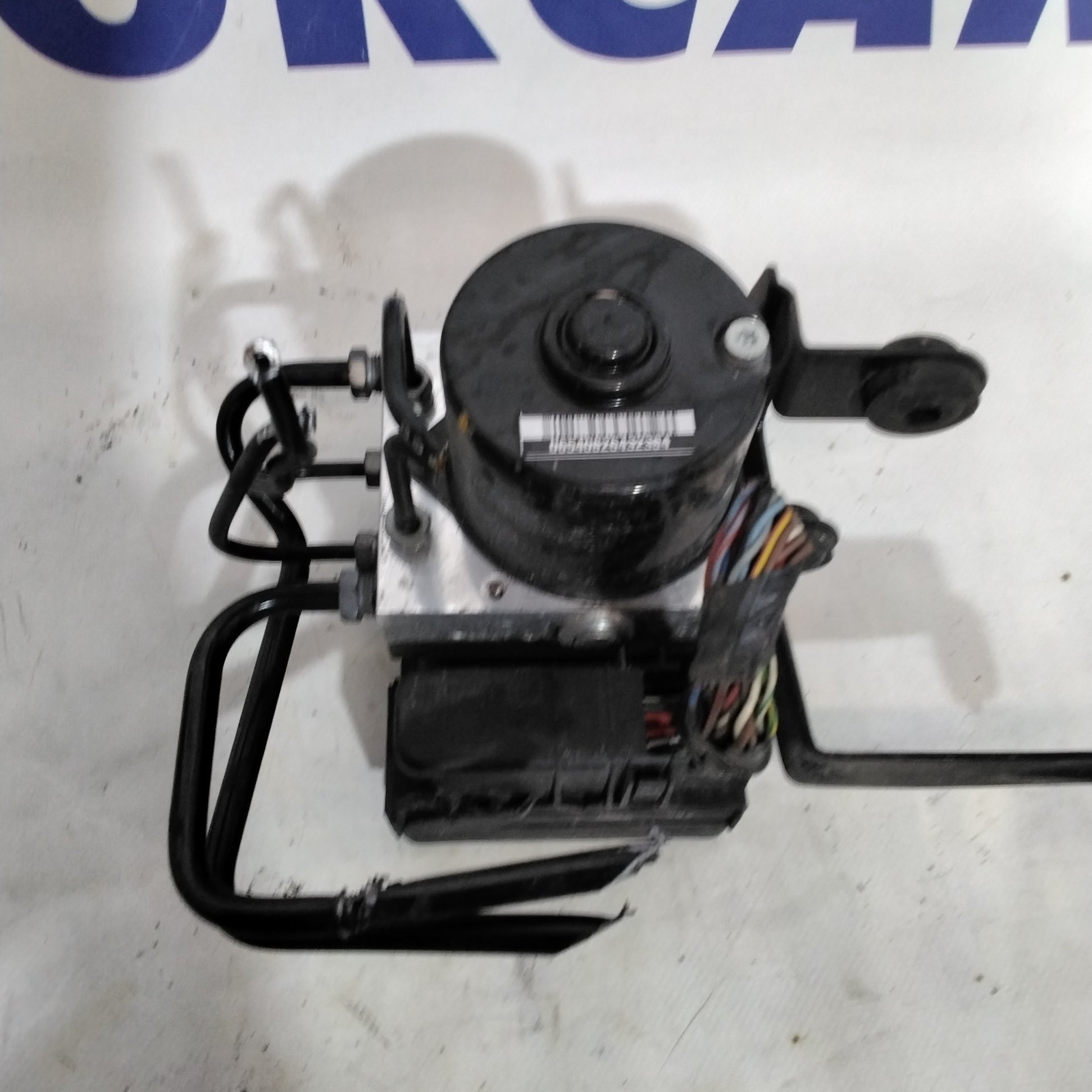 Pompa centralina abs Volvo s40 2.0 benzina anno 2008 codide:30794728