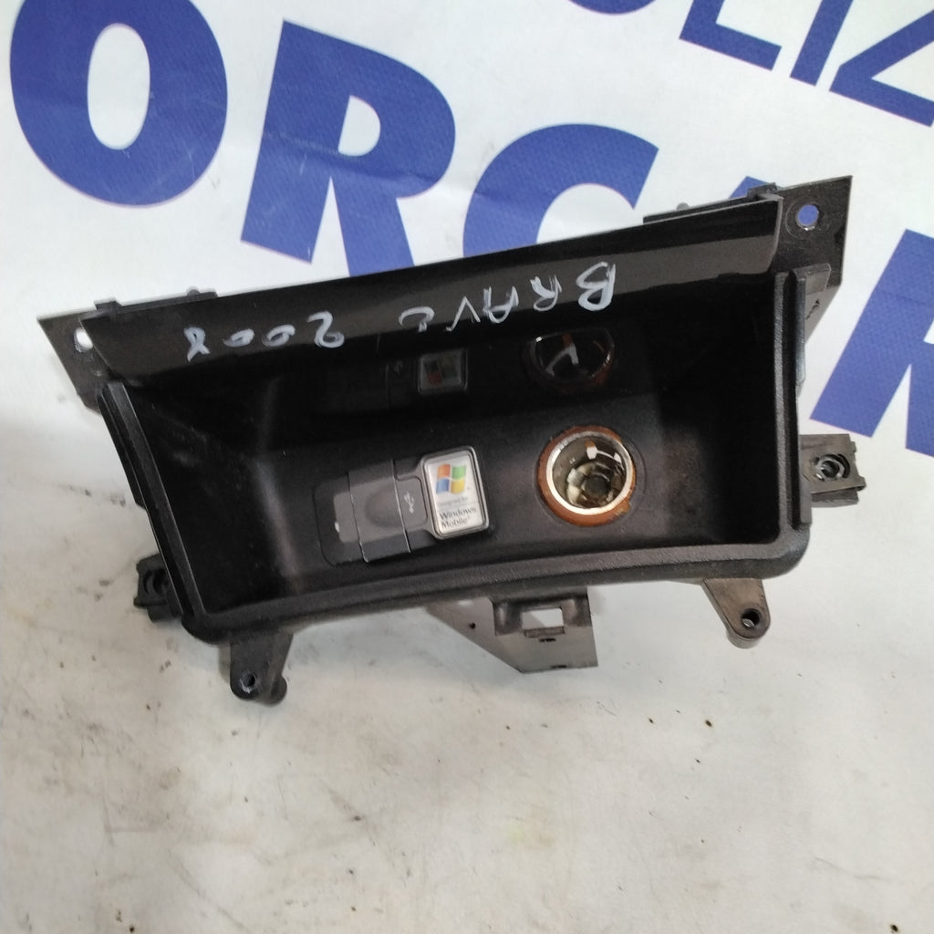  Rivestimento inferiore Cruscotto Accendisigari FIAT Bravo 2007 codice:735431190