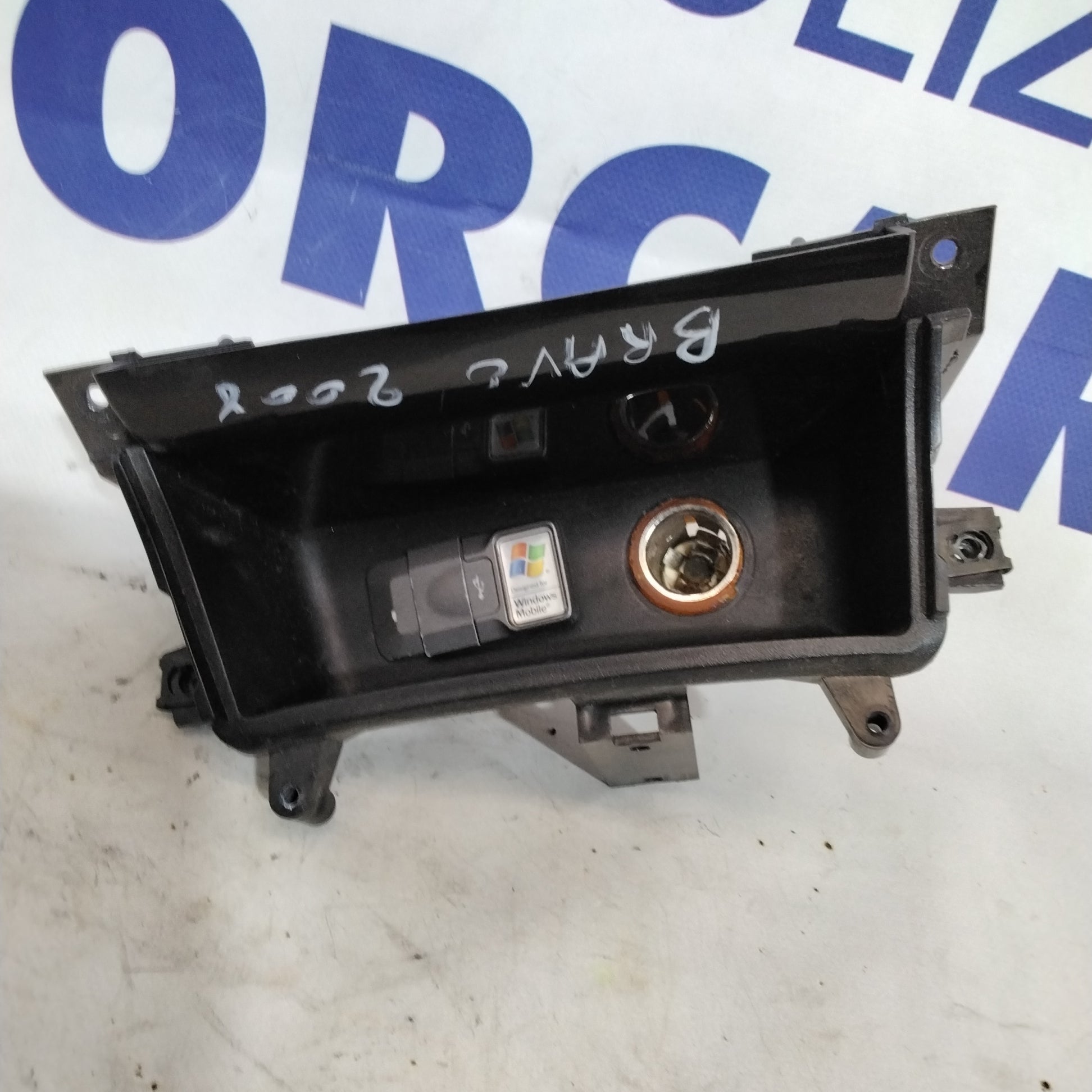  Rivestimento inferiore Cruscotto Accendisigari FIAT Bravo 2007 codice:735431190