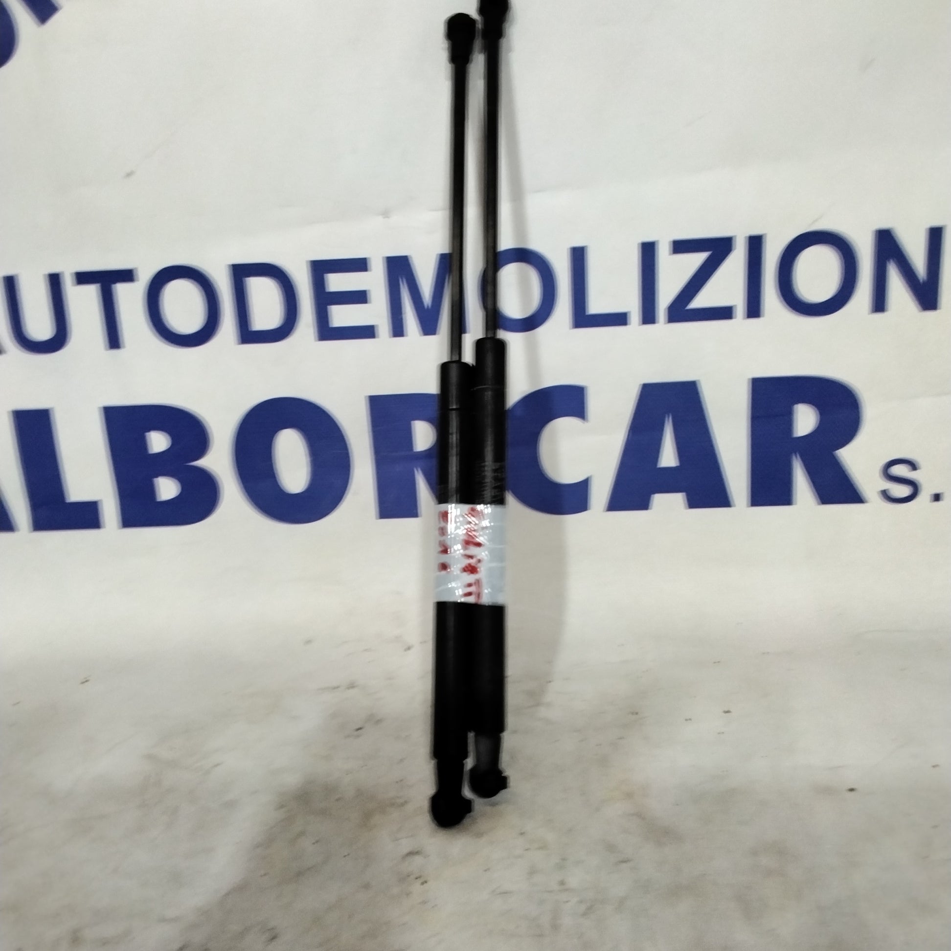 Amortiguadores de capó delantero Alfa Romeo Giulietta año 2016