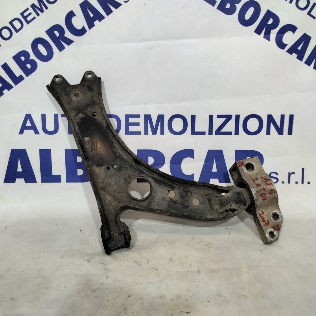 Brazo oscilante delantero izquierdo Volkswagen Golf 5 2.0 TDI año 2007 código: 1K0407189E