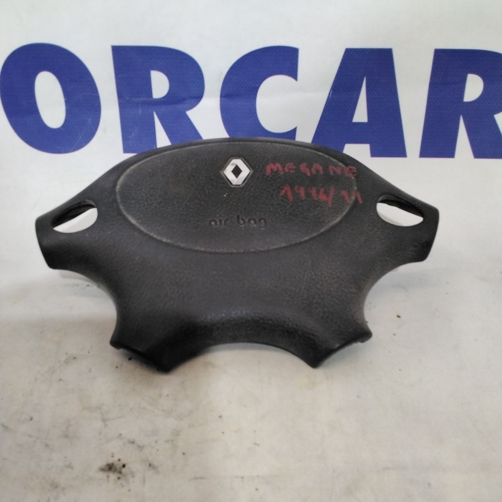 Renault Megane steering wheel airbag year 1996/1999 code: 7700843378