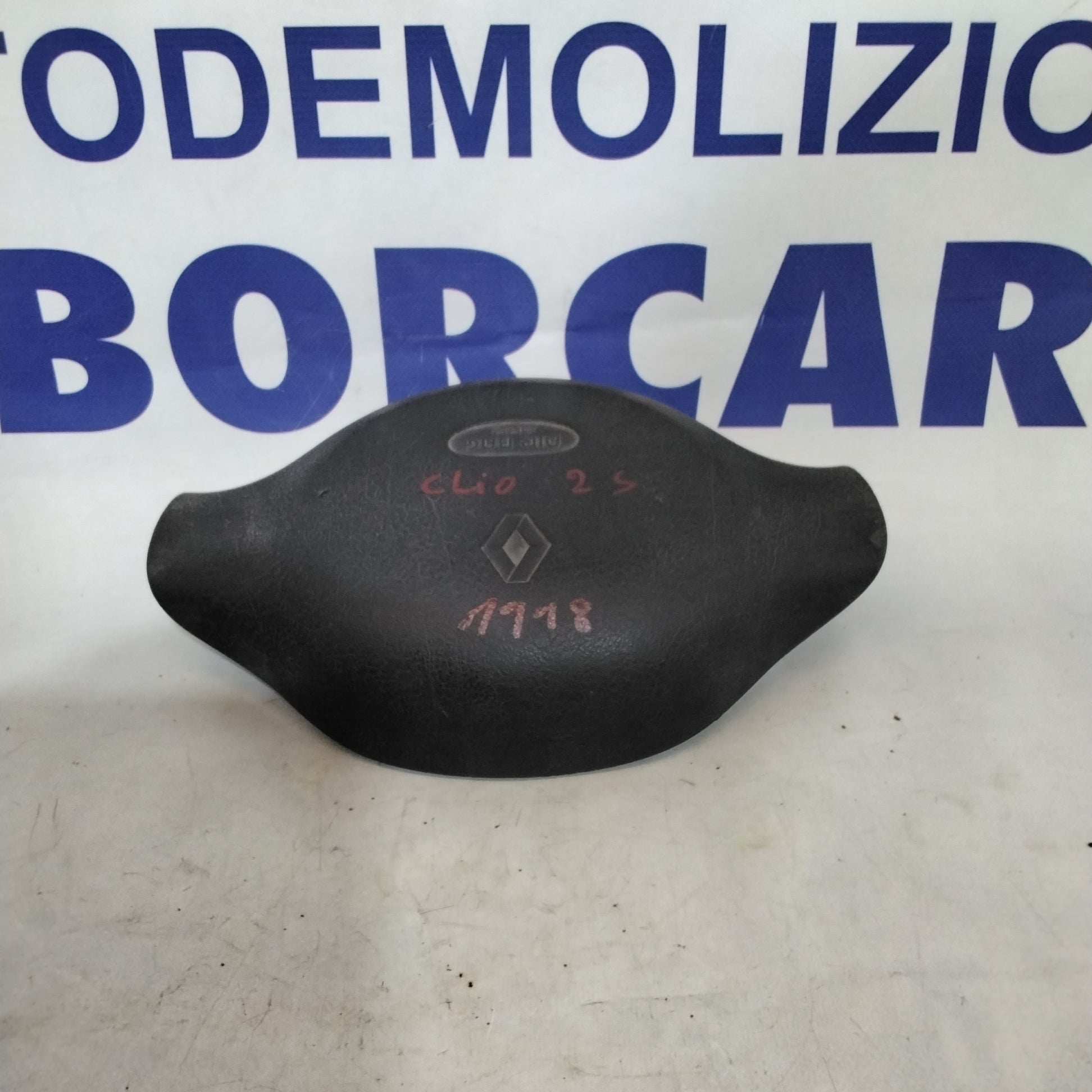 Steering wheel airbag Renault Clio second series year 1998 code: 7700433028