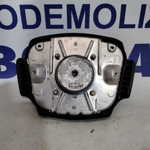 Carica l&#39;immagine nel visualizzatore di Gallery, Airbag volante audi a6 1.9 tdi anno 2001 codice:4B0880201
