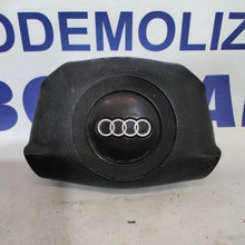 Carica l&#39;immagine nel visualizzatore di Gallery, Airbag volante audi a6 1.9 tdi anno 2001 codice:4B0880201
